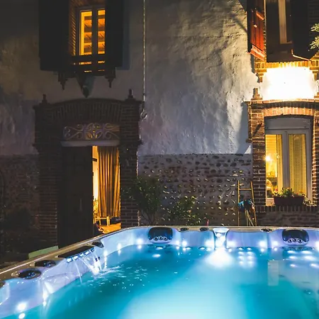 Les Jardins Imaginaires Et Sauna Lahitte-Toupiere