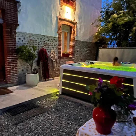 بيت للعطل Les Jardins Imaginaires Et Sauna