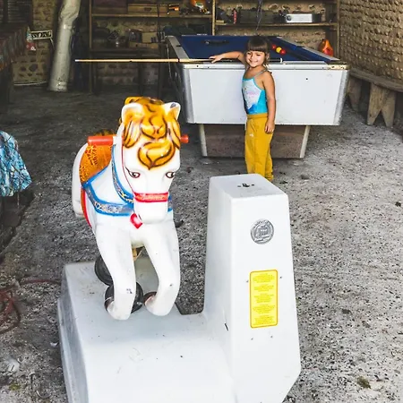 Dom wakacyjny Les Jardins Imaginaires Et Sauna Lahitte-Toupiere